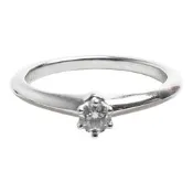 Tiffany&Co. 經典鉑金鑲鑽六爪鑽石戒指(銀色35293965)