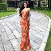 復古紅色碎花連身裙女夏 性感掛脖吊帶裙海邊露背度假風洋裝女