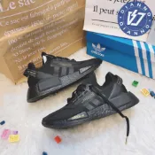 帝安諾 - 實體店面 ADIDAS 愛迪達 NMD R1 V2 黑金 黑色 黑魂 休閒 運動  國外限定 HP3261