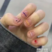 假指甲手工光療美甲 線條笑臉簡約可愛風 新娘甲可拆卸防水穿戴甲【摩可美家】