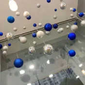 協貿國際日用品生活1館 ins風天花板裝飾彩球樓梯吊飾掛飾創意掛件櫥窗吊頂屋頂裝扮吊飾