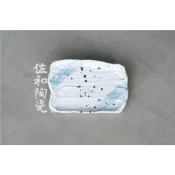 (店+)+佐和陶瓷餐具批發+【藍刷毛吹墨角皿 日本製】 角皿 長方皿 立邊皿 瓷器