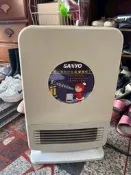 【吉兒二手商店】sanyo 三洋陶瓷暖風機 電暖器 R-CF323