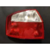 [OE] Hella 海拉 奧迪 Audi A4 B6 尾燈 尾燈殼 4門款 *1