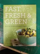 英文食譜 Fast Fresh & Green Susie Middleton 9780811865661無劃記N105