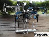 Pegasus車內攜車架、車內停車架，鋁合金材質，一次可攜帶三台彎把自行車，專利原廠貨