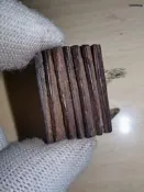 黃花梨老印章子，手工彫刻，方形，帶繩，尺寸