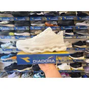 【我要買鞋子】💥實體店面💥 🌟新款🌟 🩵男段🩵DIADORA【城市躍動Urban motion】時尚運動跑鞋 免運費
