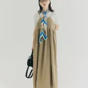 SEQUI HIBI 泡泡細格露背後綁帶洋裝－淺茶色