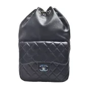 CHANEL 經典雙C LOGO轉釦菱格紋小羊皮金鍊縮口後背包(黑色)