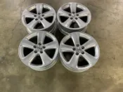 【台灣輪胎王】中古 原廠 TOYOTA 17吋 5X114 7J ET52(60.1 極新