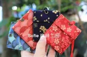 Sofie 機縫工房【祥雲瑞氣 金箔櫻花 霧櫻花】香火袋 平安符袋 手工五色繩項鍊福袋 車掛鑰匙珠鍊包包吊飾 宮廟結緣品