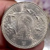 【滿300出貨】青函隧道開通 日本1988年昭和63年500元紀念幣 銅鎳 硬幣 火車UNC