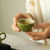 全球選品1館 生活百貨 ✅小青柑手繪茶杯焦糖釉下彩主人杯灑金單杯家用功夫茶具陶瓷品茗