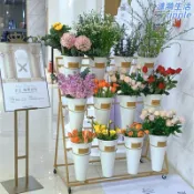 漣漪生活 【階梯式展示】鮮花展示架 花架 收納架 移動貨架 婚慶裝飾 生日佈置 開業擺攤 多層收納 鐵藝防鏽 可折疊收納 花店必備