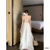 【海邊度假風】沙灘露背掛脖連衣裙 女春夏新款 帶胸墊 純欲鏤空中長裙 半身裙 度假洋裝 海邊洋裝 渡假洋裝 連身裙 沙灘