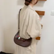 女包 韓版ins小眾時尚月牙餃子包女新款潮流簡約單肩斜挎包通勤手拎包qq92211