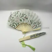 【古風便攜】台灣出貨 小扇子 娟佈折疊舞蹈扇 古風扇 可愛貝殻扇 夏季隨身折扇 配漢服 扇子 風扇