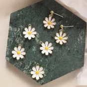  ☆荳荳龍~DIY手作黏土☆(G005)雛菊 滴油合金配件 耳飾 手鍊 DIY