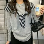 (店+)【FEE BABY】不規則三角素色條紋針織披肩圍巾 披肩 針織外套 連帽外套 針織 圍巾 斗篷 韓系女裝 針織 灰色 淺藍色 黃色 水綠色 紅色 黑色 灰條色 黑白條色 寶藍色 南瓜色 米白色