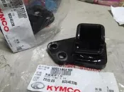 KYMCO公司貨，LBE8 前腳踏仔腳座：窄胎KTR奇俠125/150腳踏鐵右支架鎖座前腳踏桿橫桿駕駛踏桿支架。螺絲另購