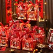 新年禮盒 春節禮盒 雪花酥盒 糖果盒 牛軋糖 餅乾盒 點心盒 春節年貨糖果烘焙餅乾禮品盒空盒新年禮物盒創意馬年禮盒批發