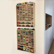 寶島萬象百貨 [歡迎詢價 可開發票]1:64小氣車收納壁掛展示架風火輪多美卡汽車玩具車收納盒多格實木