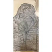 天氣轉涼，lativ極輕保暖羽絨衣，隨身攜帶方便又禦寒！