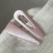 🔥2件8.8折🚀臺灣出貨🚀【三木貝貝】溫柔風豆沙粉緞面髮夾bb夾顯白顯嫩劉海夾少女髮飾碎髮側邊夾子