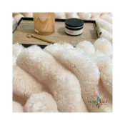 (店+)法蘭絨毛毯暖絨保暖柔軟親膚 經典素色輕奢風兔兔絨抽條設計 沙發披肩毯蓋毯涼被雙人單人 2人沙發適用