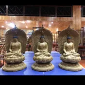 協貿國際日用品生活12館 沉香木雕三寶佛財神千手觀音人物佛像純手工雕刻檀香木擺件工藝品