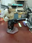 石灣陶瓷 石灣公仔 創匯時期作品，中國功夫人物擺件，尺寸20*18釐米。完整無磕碰，品相如圖。