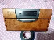 三菱 2001~07年 LANCER VIRAGE  中間置物盒  (電子時鐘 淺核桃木 置物盒 ) 如圖實品物下