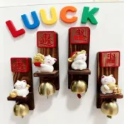 🔥台灣出貨🔥發財門鈴 招財門鈴 磁吸門鈴 入戶門鈴 多巴胺門鈴 木質國潮冰箱貼可愛招財貓風鈴掛件入戶門冰箱門提醒平安