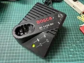 〈缺貨中請勿下標〉★ 有瑕疵 BOSCH 原廠 AL1450DV 7.2V ~ 14.4V 電鑽 起子機 電池 充電器
