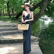 波西米亞旅行度假性感黑色吊帶長裙女裝緊身露背蝴蝶結綁帶無袖V領中長款緊身洋裝