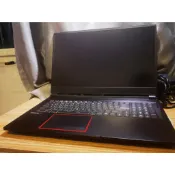 MSI GE75 螢幕破裂更換 畫面顯示異常 不開機 不過電 會自動斷電 主機板故障維修  轉軸故障 殼裂 軸殼卡住
