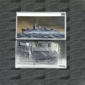 長谷川1/350比例帶原廠改件 巡洋艦拼裝模型，全新未拆封，板件齊全，帶原包裝盒。塑膠材質，細節豐富，適合14歲以上玩家