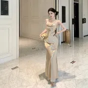 法式聚會派對性感素色吊帶長裙女裝顯瘦V領無袖露背中長款魚尾洋裝