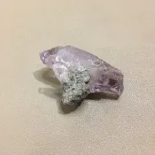 克鲁兹紫晶柱 - 驅散負能量並帶來內心的平和
