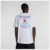 【NEW BALANCE】波士頓龍蝦 男款 短袖 白 休閒 T恤 MT61Y1F6WT