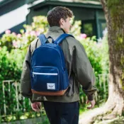 (店+)【Herschel】Pop Quiz 大型 黑色 帆布底 帆布 防潑水 筆電夾層 大學 書包 筆電 背包 後背包