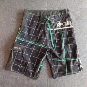 二手RIP CURL 黑底白綠色方格條紋衝浪褲 33腰