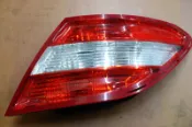 BENZ W204 原廠 尾燈一對