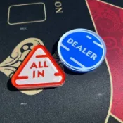 【德州撲克莊位壓牌器】 德州撲克壓牌器 壓克力壓牌器 莊位鈕 Dealer壓牌器 Dealer鈕 德州撲克籌碼 大小盲鈕