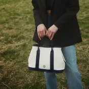 韓國製自家品牌 Untidy Boston Bag 手提包