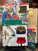 tomy std 元氣爆發 伏魔金剛 tomy元氣爆發伏地金剛  全配無損 沒發黃 貼紙未貼 盒子不太好 三句話內成
