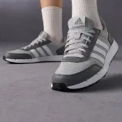 【adidas 愛迪達】RUN 50S 跑鞋 慢跑鞋 運動鞋 男/女 IG6553
