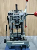 Y峰日本精品二手貨“日本原裝漂亮(日立KV-30 )移動式木工深刀型角鑿機(附16mm角鑿刀) 特價13800元