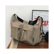 (店+)依依甄選   斜挎包女大容量休閒輕便餃子包上班通勤學生運動百搭腋下單肩包男